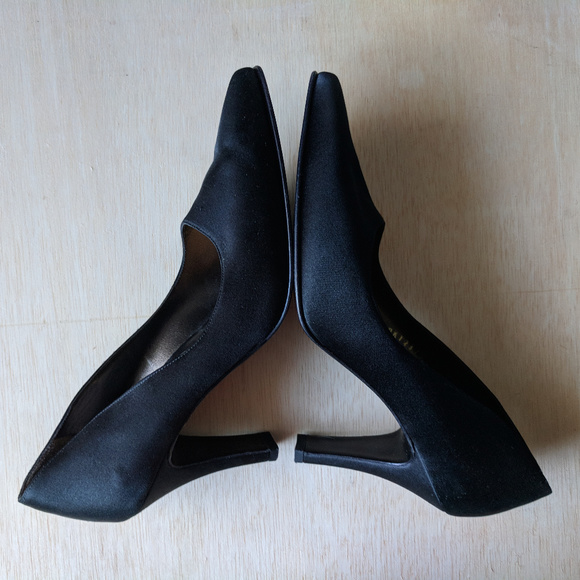 Salvatore Ferragamo - Picture 4 of 6